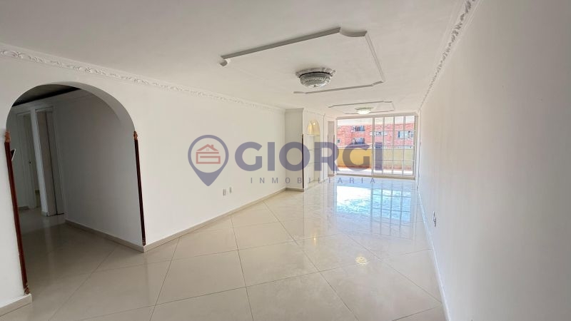 CRA 32 # 63A-15 APT 202